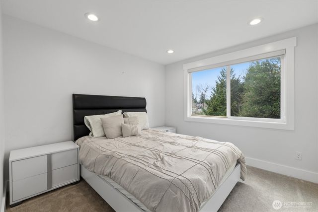 2000 NE 27th Street, Renton, WA 98056