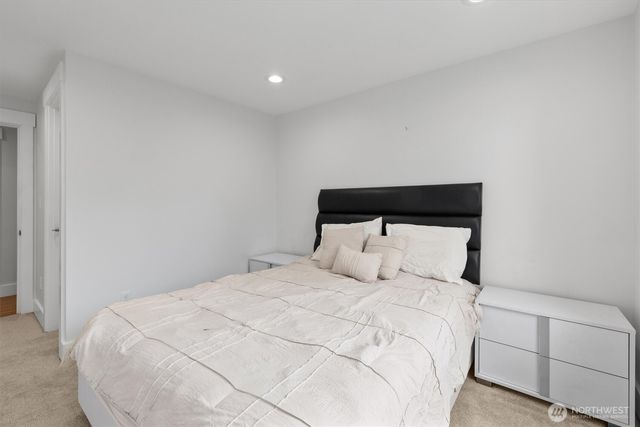 2000 NE 27th Street, Renton, WA 98056