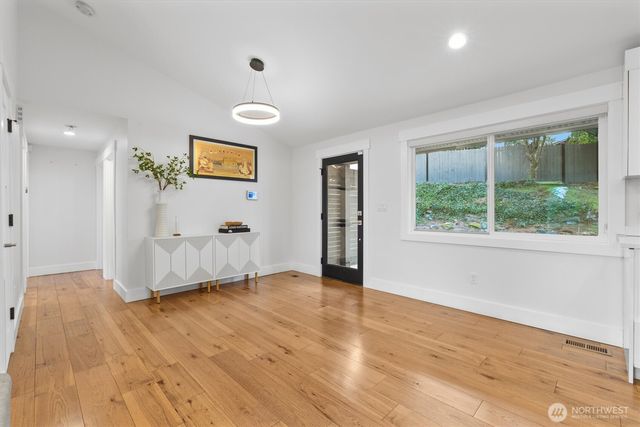 2000 NE 27th Street, Renton, WA 98056