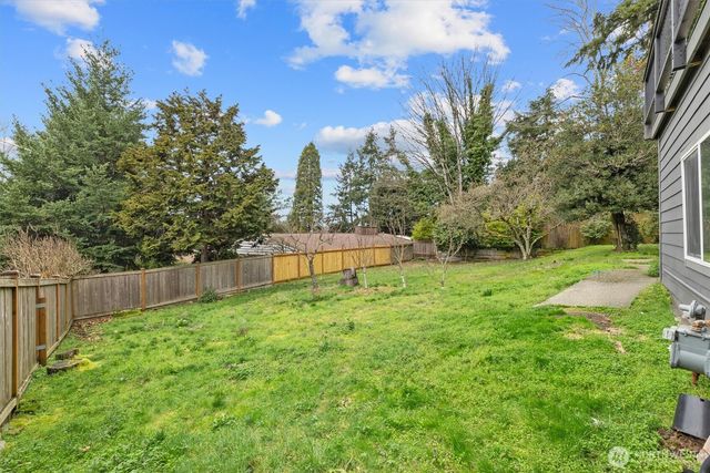2000 NE 27th Street, Renton, WA 98056