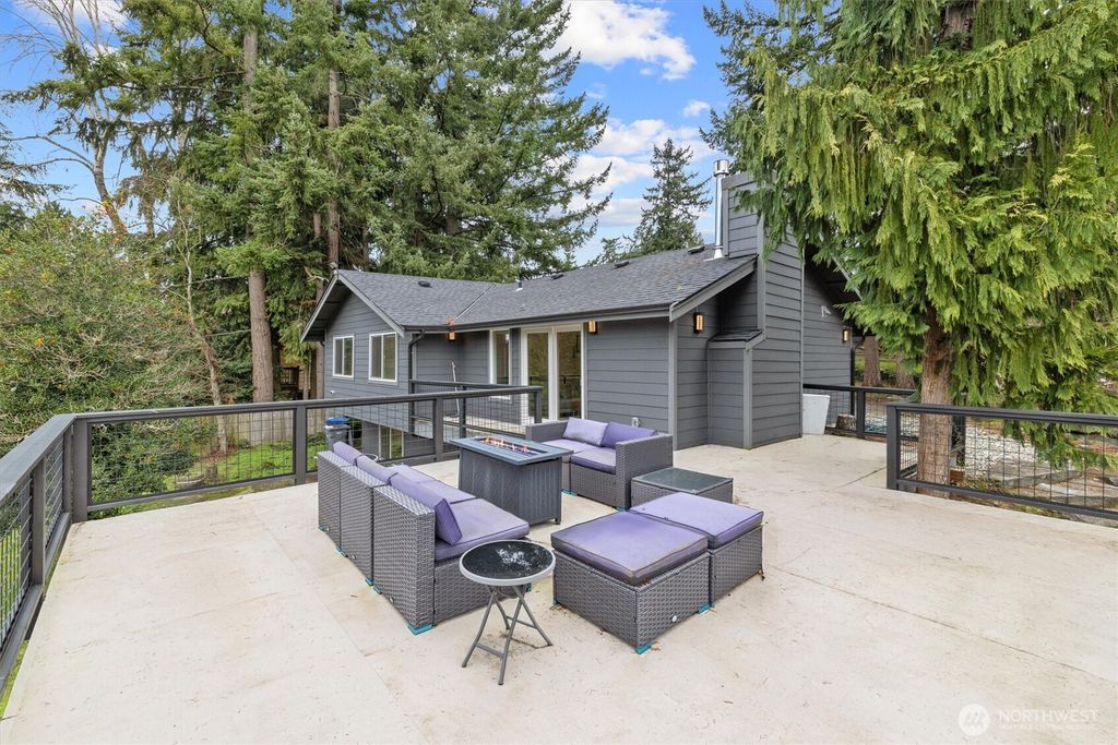 2000 NE 27th Street, Renton, WA 98056