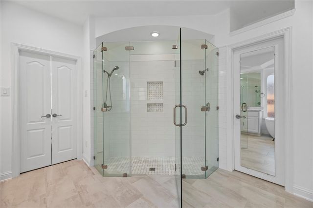 11 Bentley Park Court, Houston, TX 77070