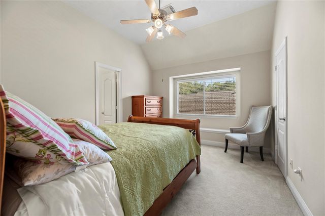 11 Bentley Park Court, Houston, TX 77070