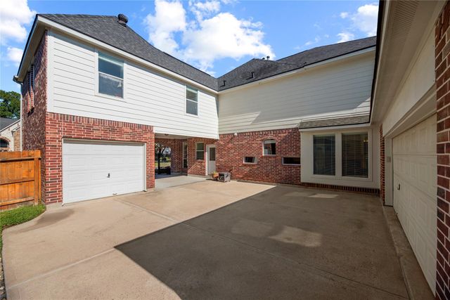 11 Bentley Park Court, Houston, TX 77070