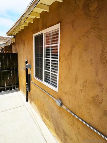 520 Glover Ave, Chula Vista, CA 91910