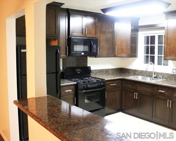 520 Glover Ave, Chula Vista, CA 91910