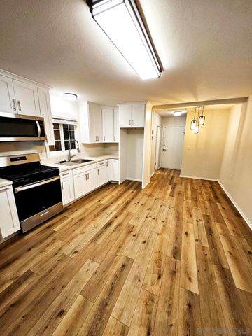 520 Glover Ave, Chula Vista, CA 91910