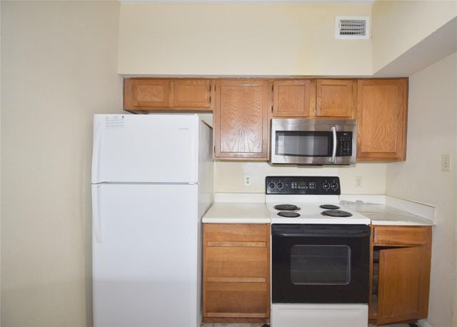 8055 Cambridge Street 29, Houston, TX 77054
