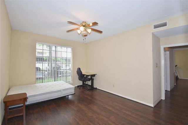 8055 Cambridge Street 29, Houston, TX 77054