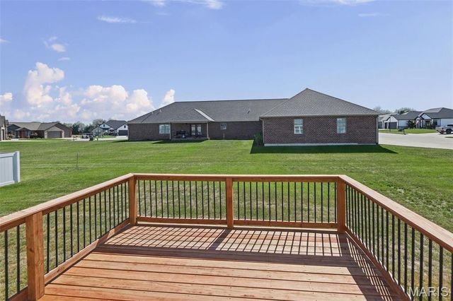 8442 Herrick Park Drive, Troy, IL 62294