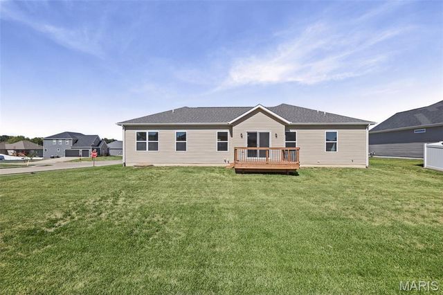8442 Herrick Park Drive, Troy, IL 62294