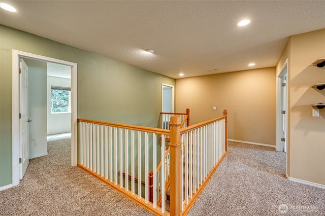 196 Raspberry Lane, Woodland, WA 98674