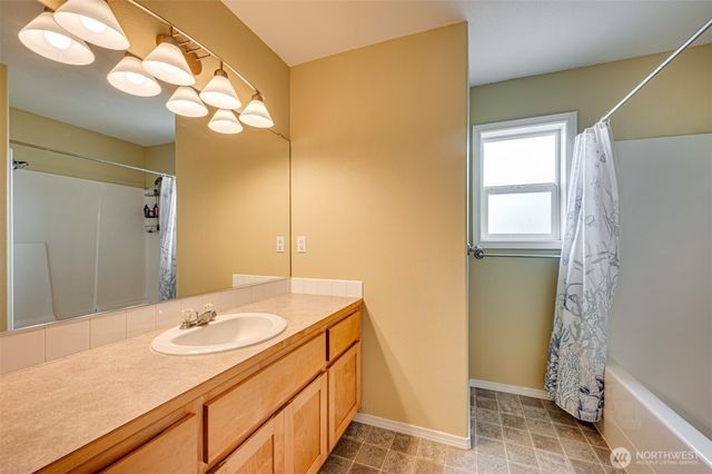 196 Raspberry Lane, Woodland, WA 98674