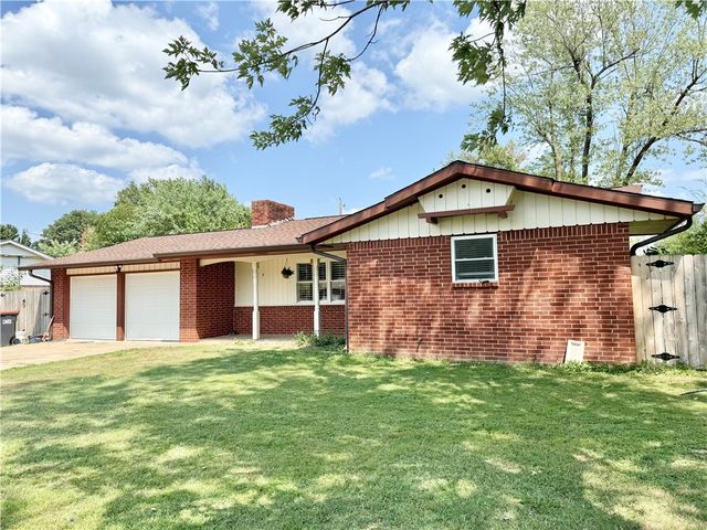 505 Maria Street, Springdale, AR 72762