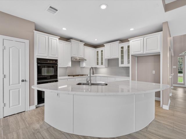 905 Carriage Hills Boulevard, Conroe, TX 77384