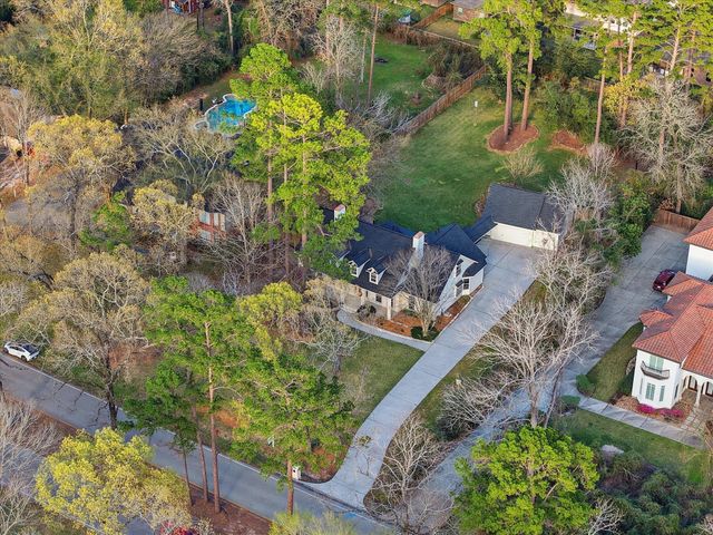 905 Carriage Hills Boulevard, Conroe, TX 77384