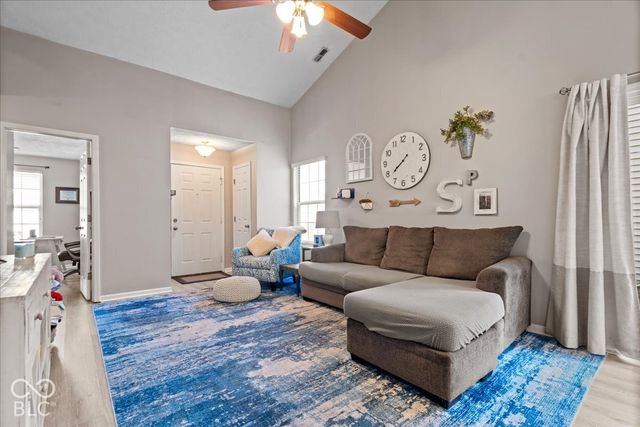 6727 Sundown Drive S, Indianapolis, IN 46254