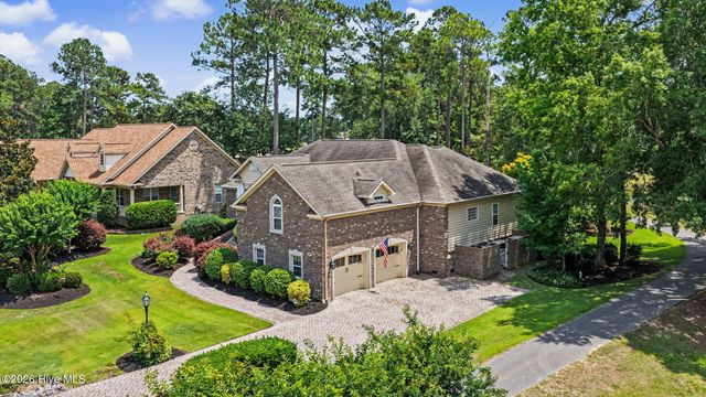 665 Stanton Hall Drive NW, Calabash, NC 28467