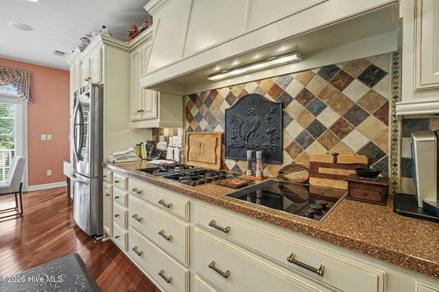 665 Stanton Hall Drive NW, Calabash, NC 28467