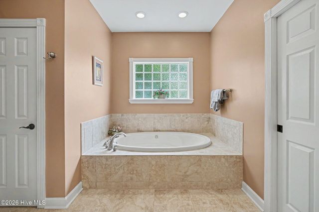 665 Stanton Hall Drive NW, Calabash, NC 28467