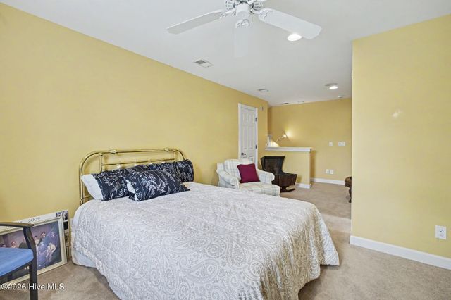 665 Stanton Hall Drive NW, Calabash, NC 28467