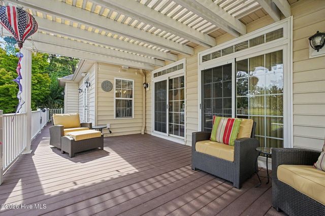 665 Stanton Hall Drive NW, Calabash, NC 28467