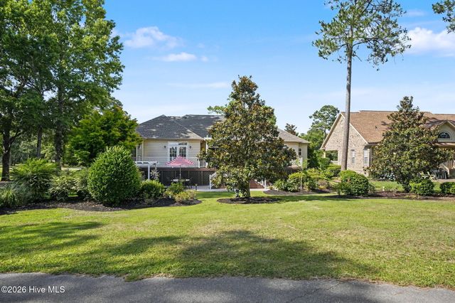 665 Stanton Hall Drive NW, Calabash, NC 28467