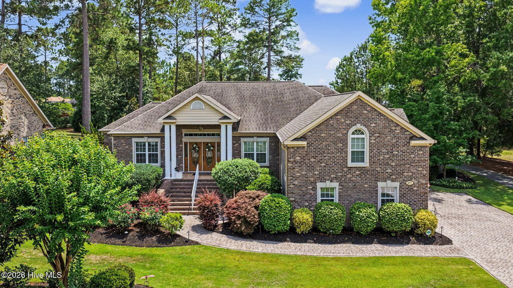 665 Stanton Hall Drive NW, Calabash, NC 28467