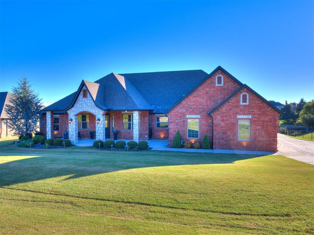 640 Westwind Drive, Newcastle, OK 73065