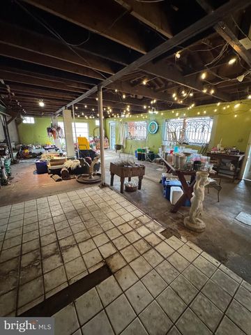 233 SCOTTDALE RD, Lansdowne, PA 19050