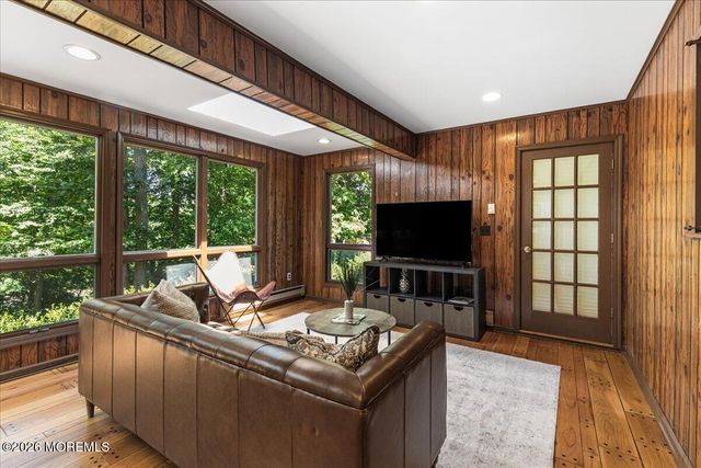 11 Galloping Hill Road, Holmdel, NJ 07733