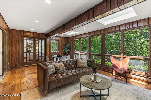 11 Galloping Hill Road, Holmdel, NJ 07733