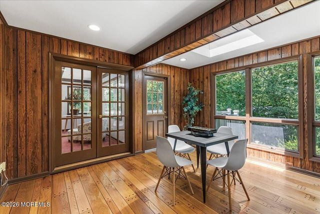 11 Galloping Hill Road, Holmdel, NJ 07733