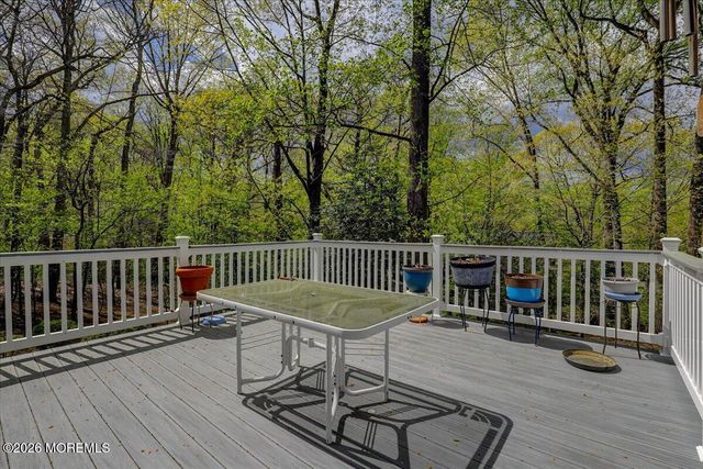 11 Galloping Hill Road, Holmdel, NJ 07733