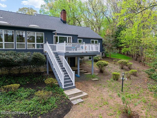 11 Galloping Hill Road, Holmdel, NJ 07733