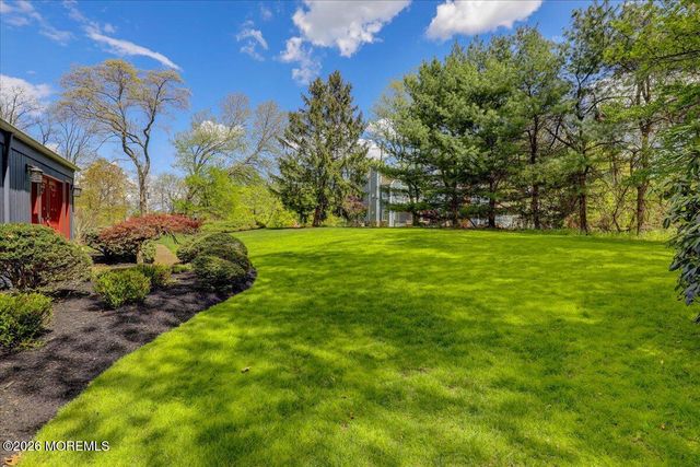 11 Galloping Hill Road, Holmdel, NJ 07733