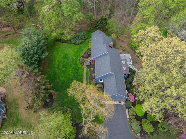 11 Galloping Hill Road, Holmdel, NJ 07733