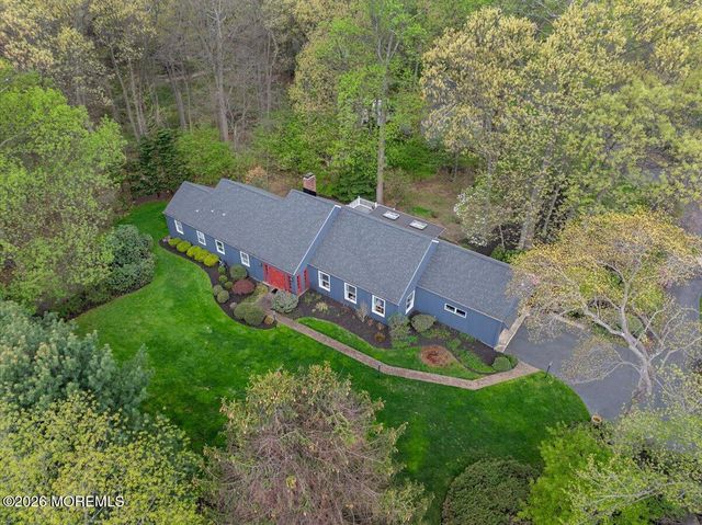 11 Galloping Hill Road, Holmdel, NJ 07733
