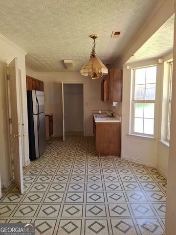 172 Willow Springs Lane, Stockbridge, GA 30281