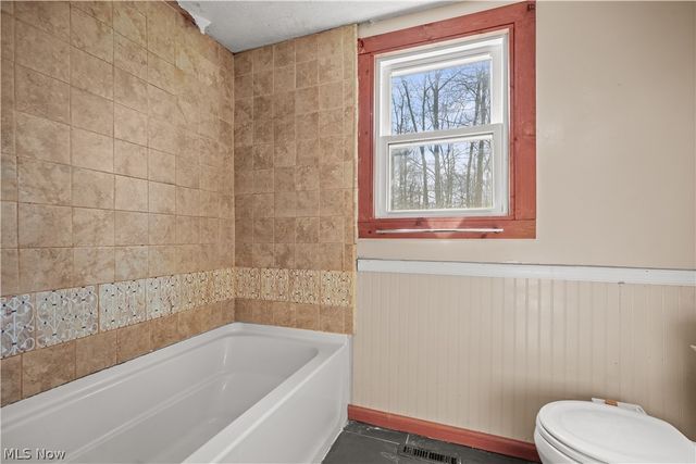 5006 Maderia Drive, West Salem, OH 44287