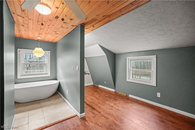 5006 Maderia Drive, West Salem, OH 44287