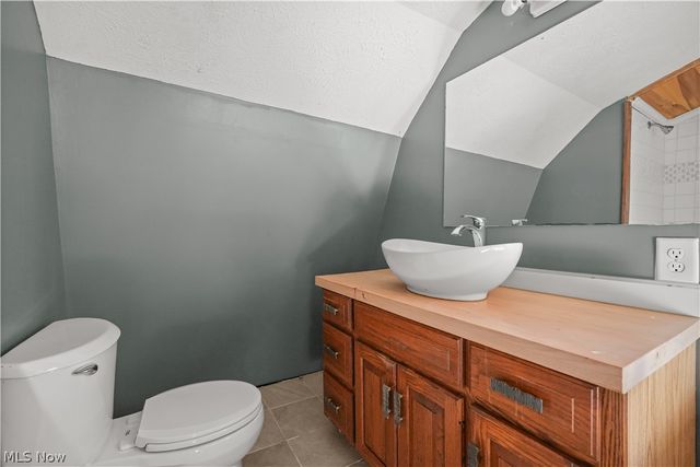 5006 Maderia Drive, West Salem, OH 44287