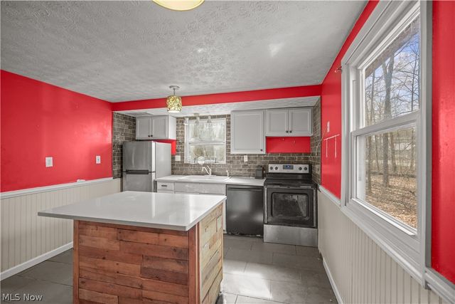 5006 Maderia Drive, West Salem, OH 44287