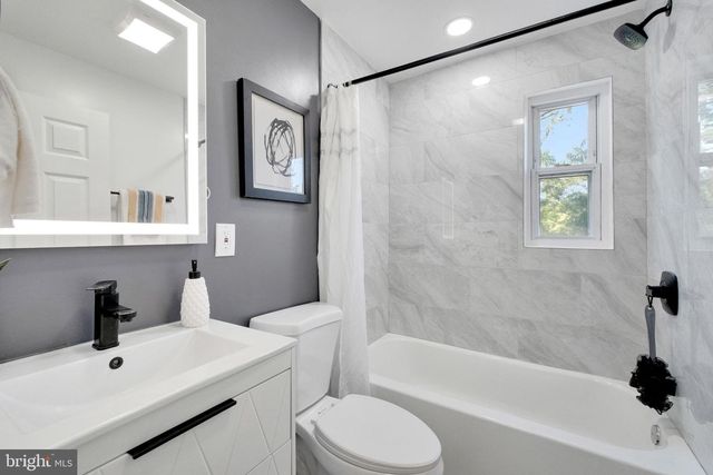 4035 BENNING RD NE, Washington, DC 20019