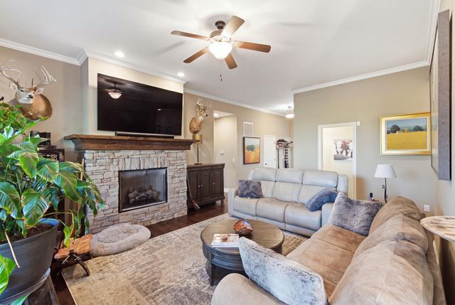 123 Prestwick Drive, Georgetown, KY 40324