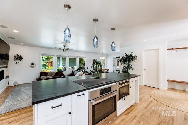 3011 N Crane Creek Rd., Boise, ID 83702