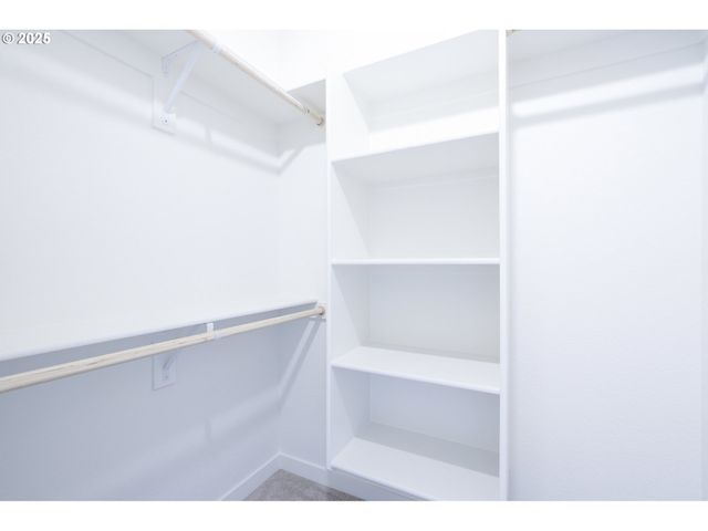 6537 Se WOODSTOCK Blvd, Portland, OR 97206