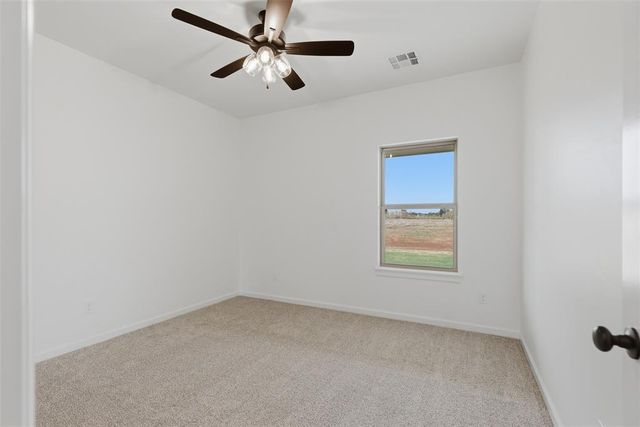 9027 Avington Way, Guthrie, OK 73044