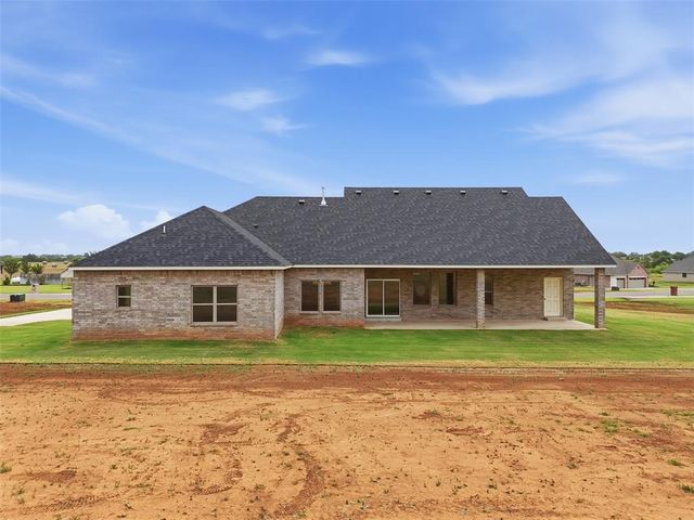 9027 Avington Way, Guthrie, OK 73044