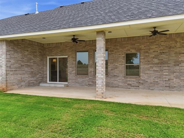 9027 Avington Way, Guthrie, OK 73044